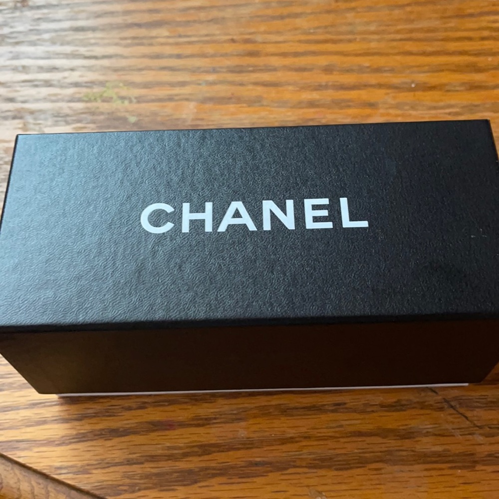 Authentic CHANEL quilted sunglass case